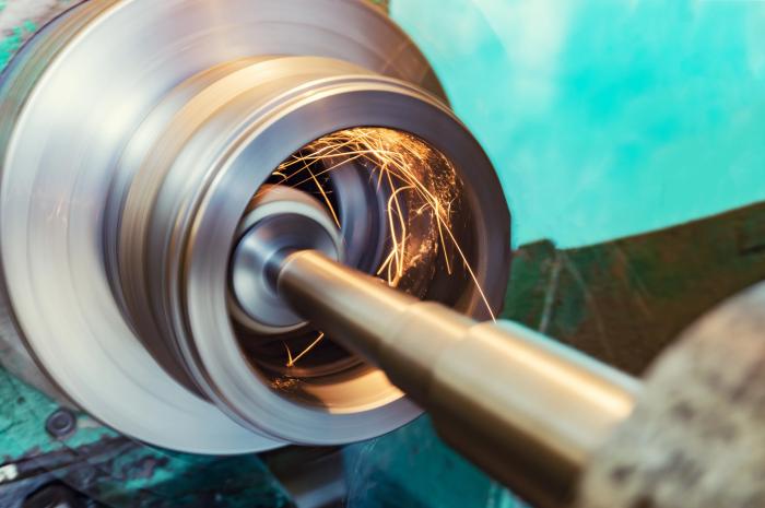 Phân tích công nghệ điều khiển hiện đại của máy công cụ